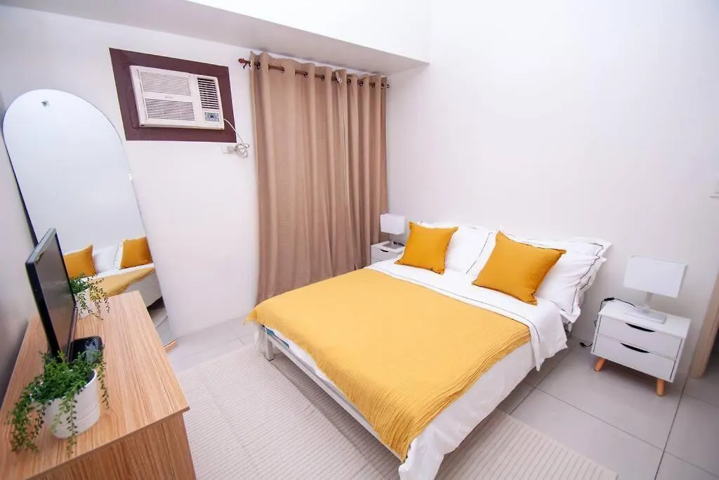 Apartment Entire 1-Bedroom Condo In Makati Manila